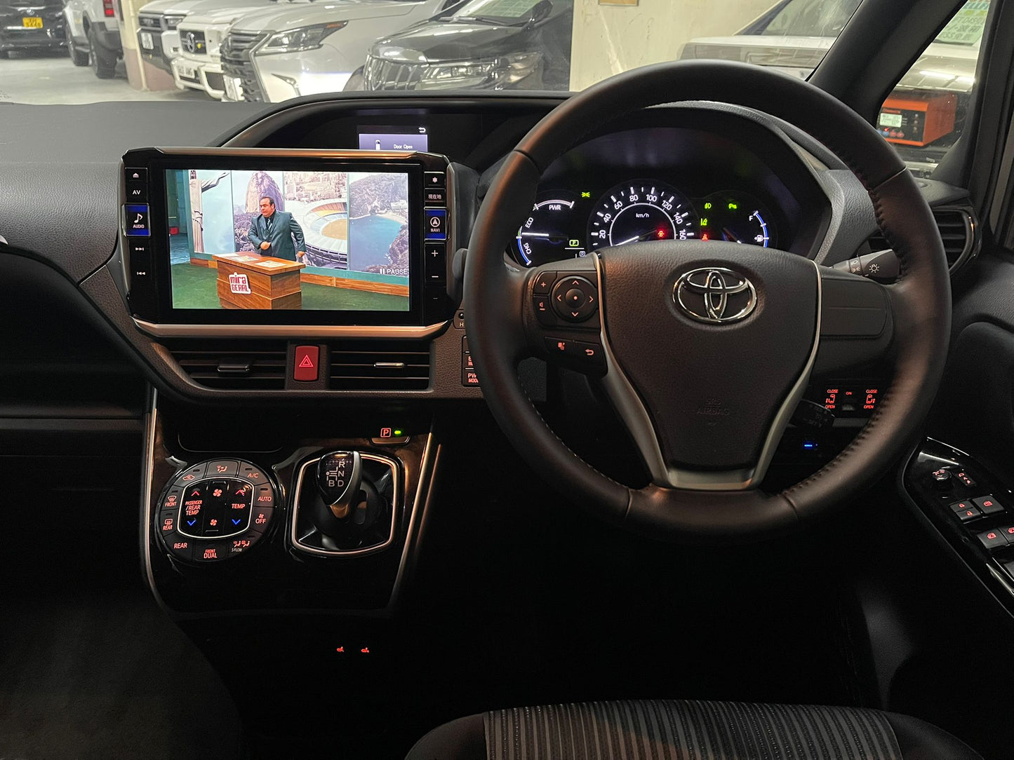 VOXY HYBRID ZS MODELLISTA (Y'2020 BLACK AT)