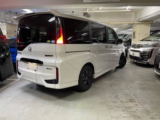 STEPWGN HYBRID RP5 BLACK STYLE (Y'2021 WHITE AT)