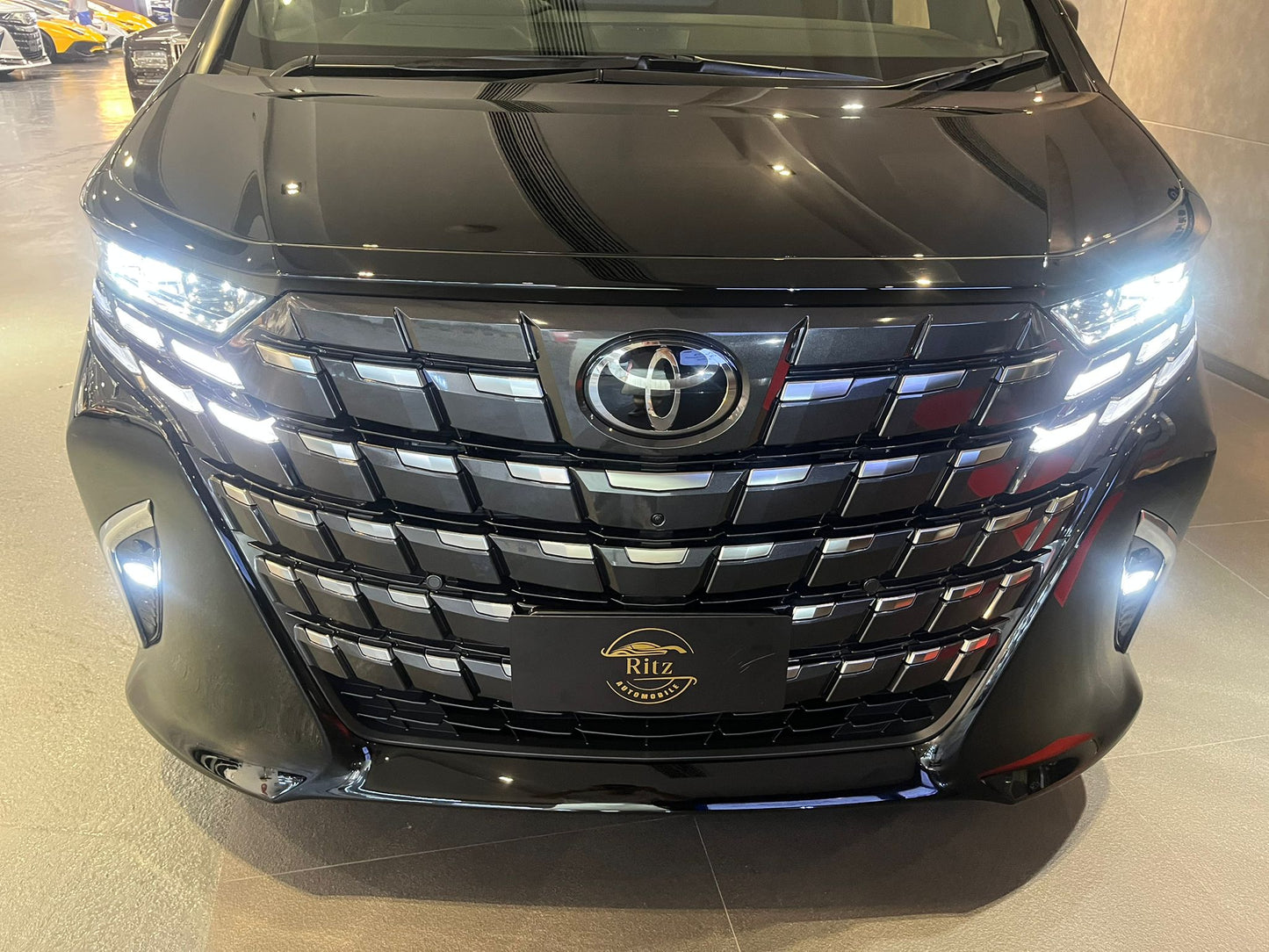 ALPHARD Z PREMIER (Y'2025 O'0 KM'20 BLACK AT)
