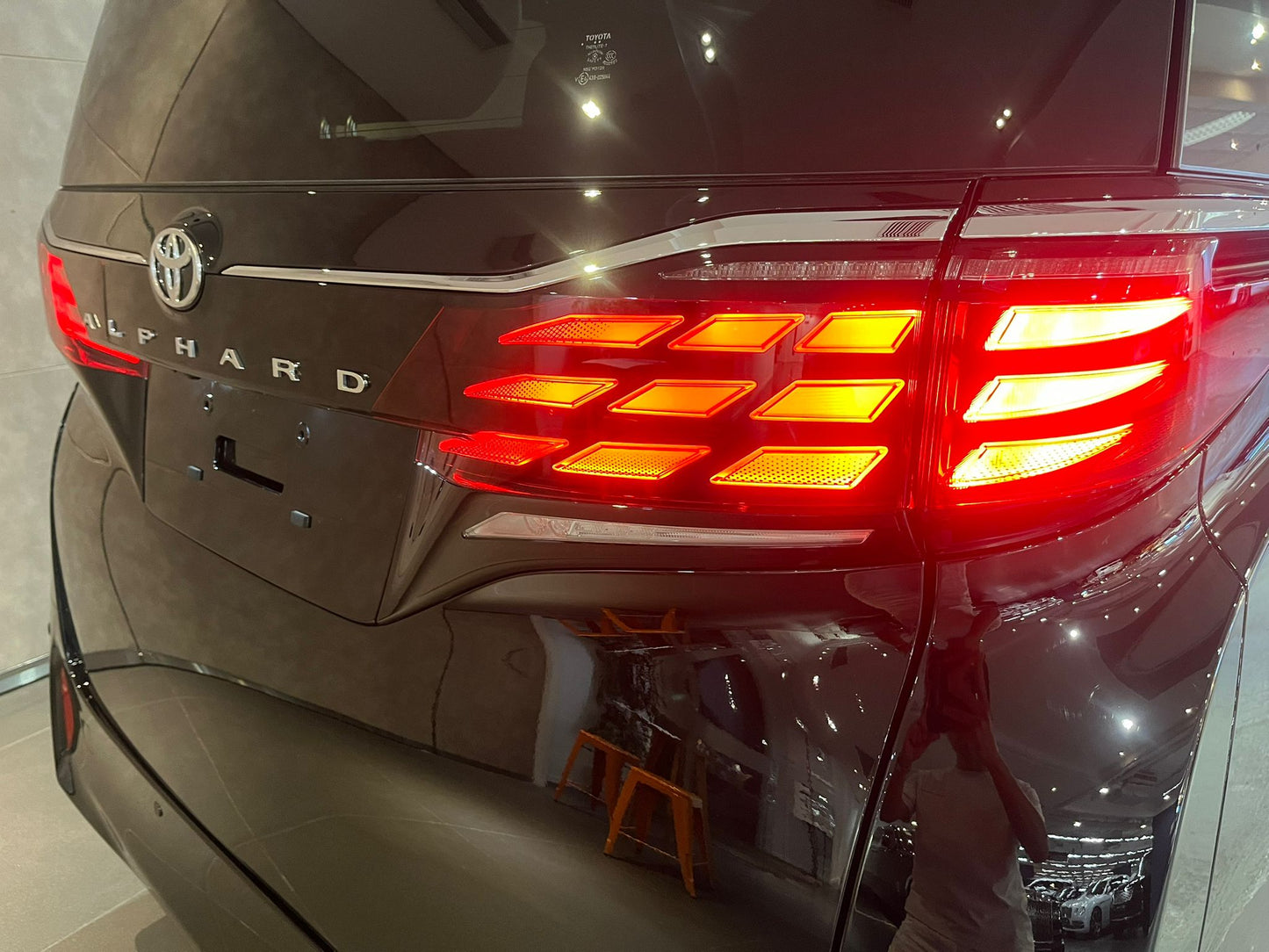 ALPHARD Z PREMIER (Y'2025 O'0 KM'20 BLACK AT)