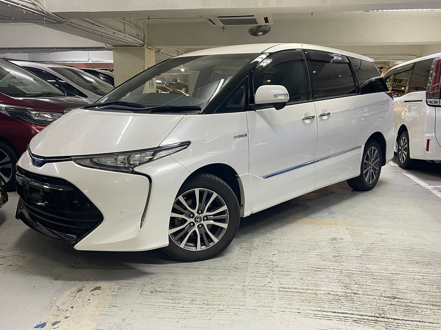 ESTIMA HYBRID AERAS (Y'2017 WHITE AT)