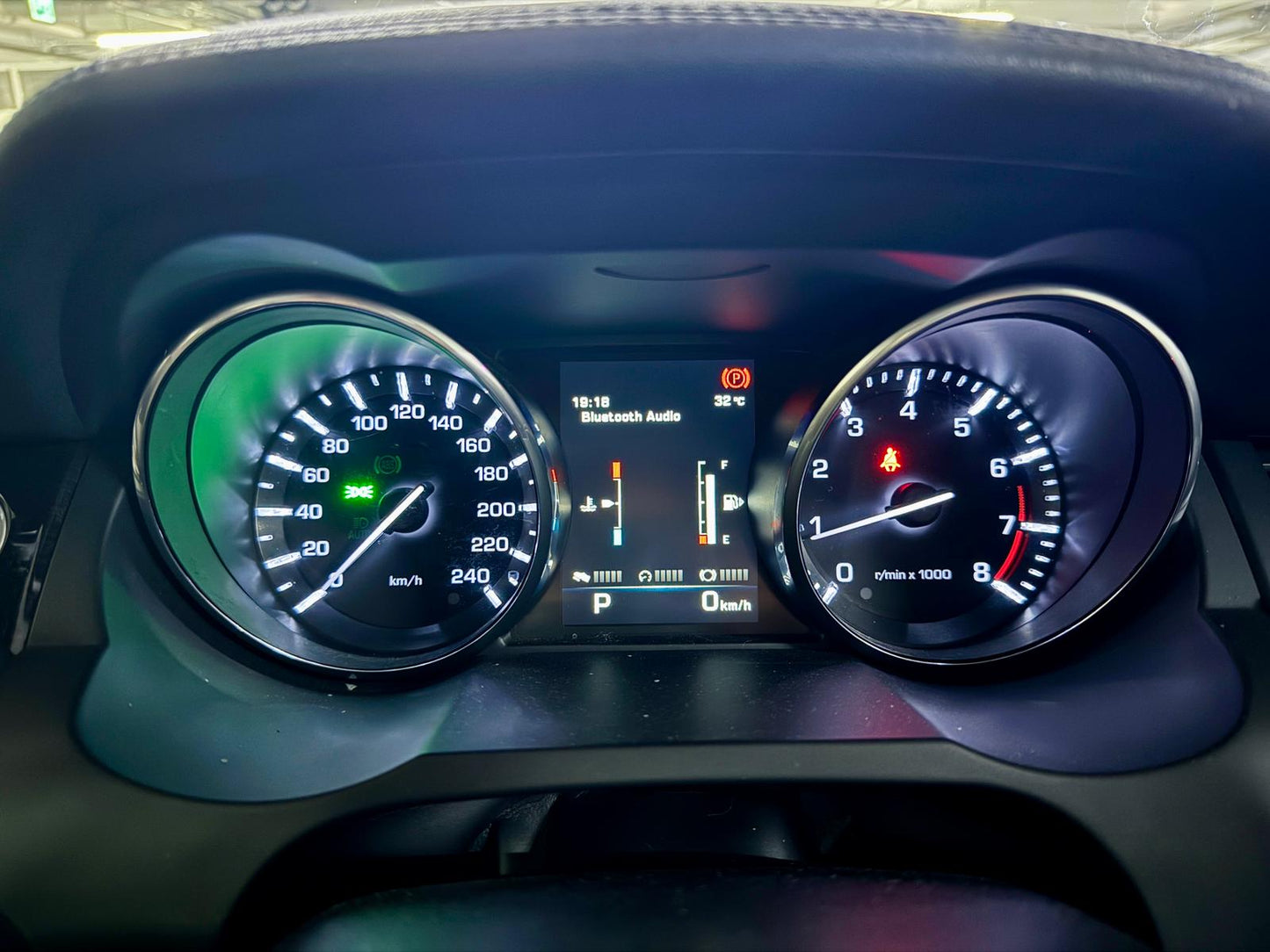 EVOQUE DYNAMIC 5DR (Y'2015 O'2 KM'83,000 ORANGE AT)