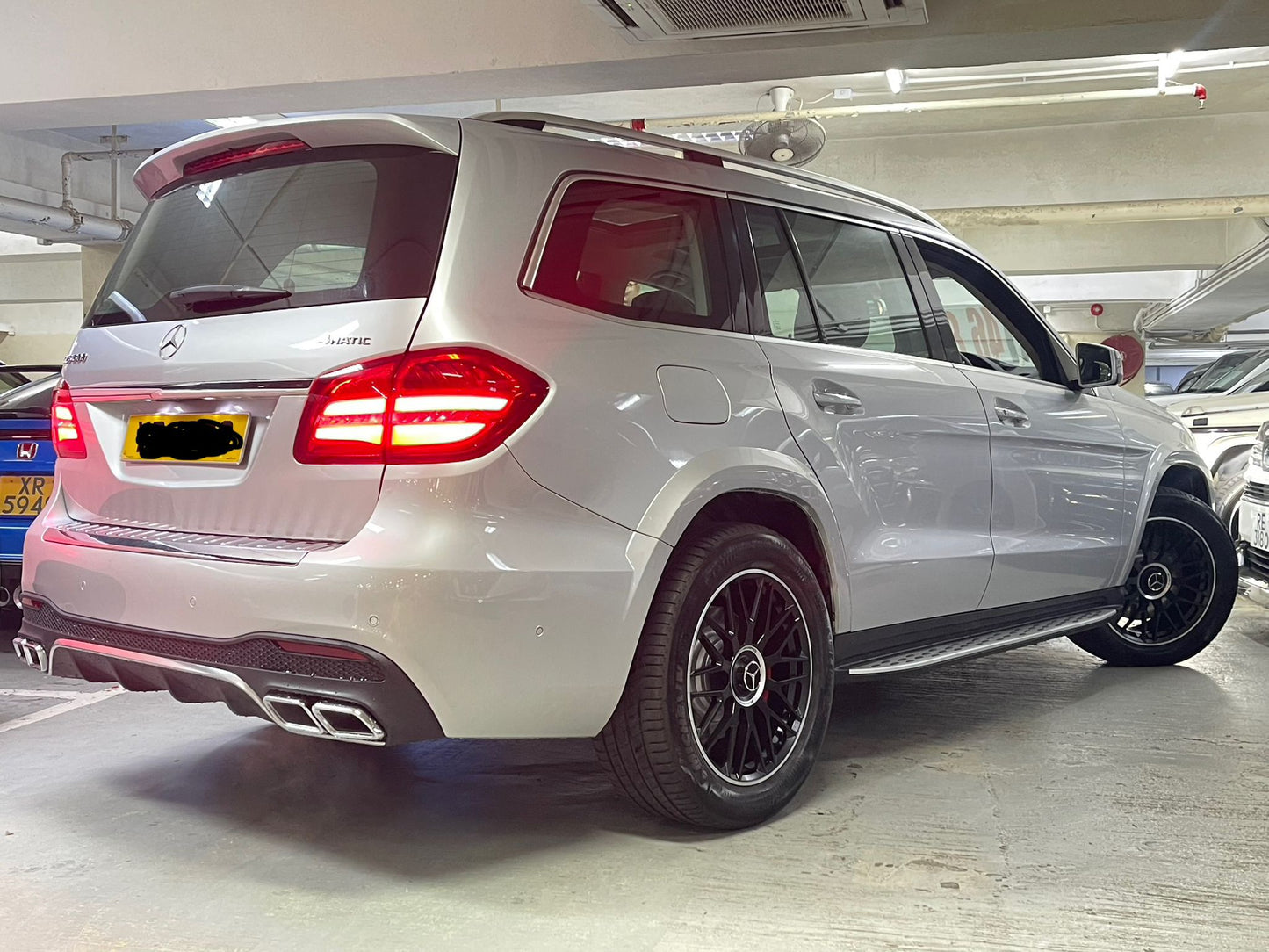GLS500 AMG V8 (Y'2017 O'0 SILVER AT)