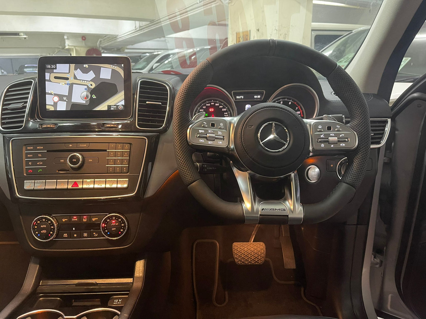 GLS500 AMG V8 (Y'2017 O'0 SILVER AT)