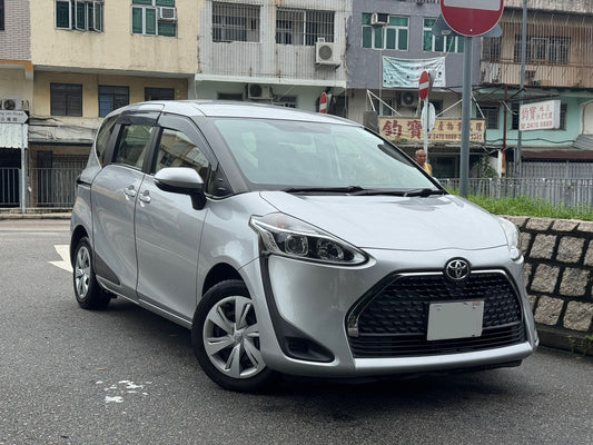 SIENTA (Y'2021 O'0 SILVER AT)