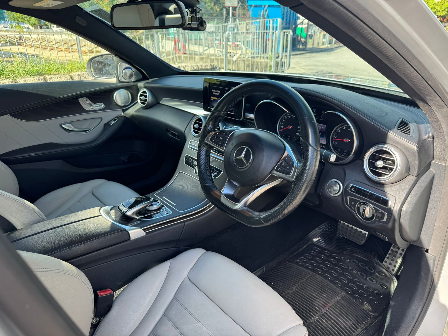 C250 AMG W205 (Y'2014 O'3 KM'94,900 SILVER AT)