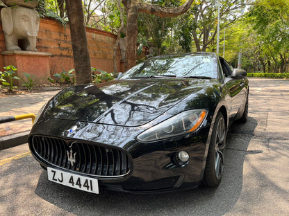 GRANTURISMO (Y'2011 O'1 KM'40,000 BLACK AT)