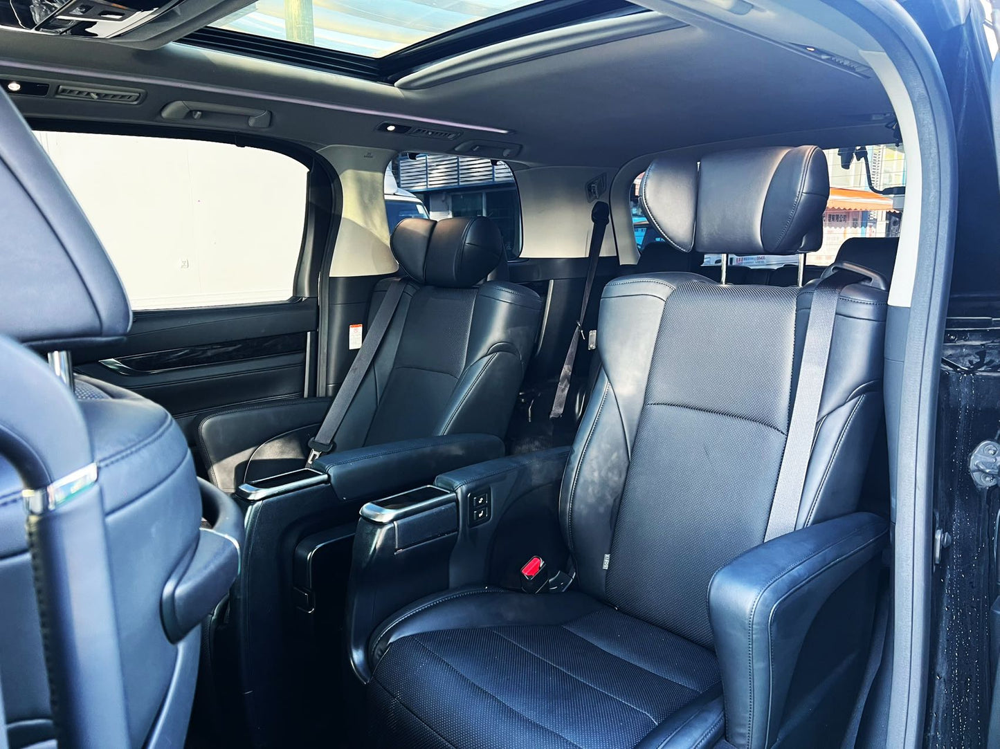 ALPHARD (Y'2018 O'0 KM'74,053 BLACK AT)