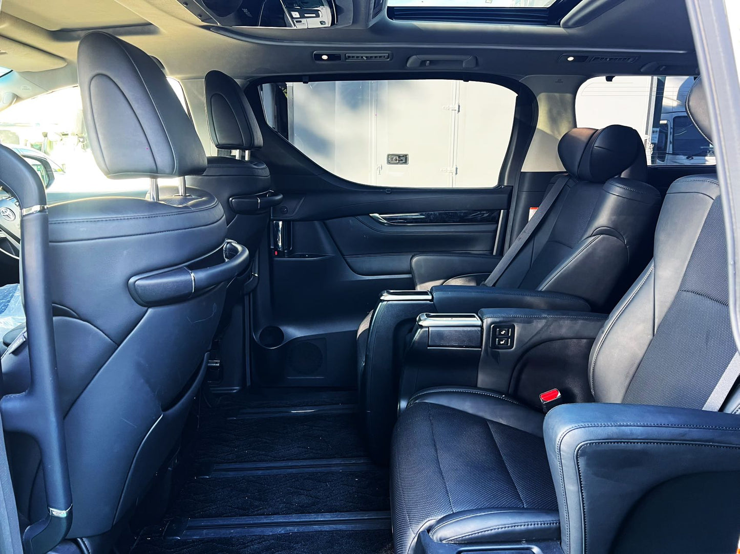 ALPHARD (Y'2018 O'0 KM'74,053 BLACK AT)