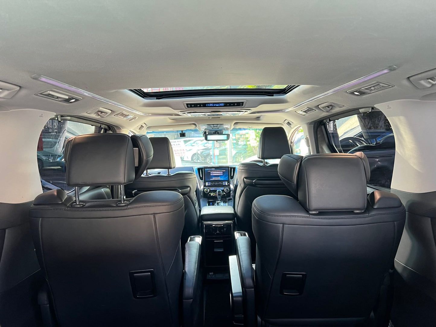 ALPHARD (Y'2018 O'0 KM'74,053 BLACK AT)