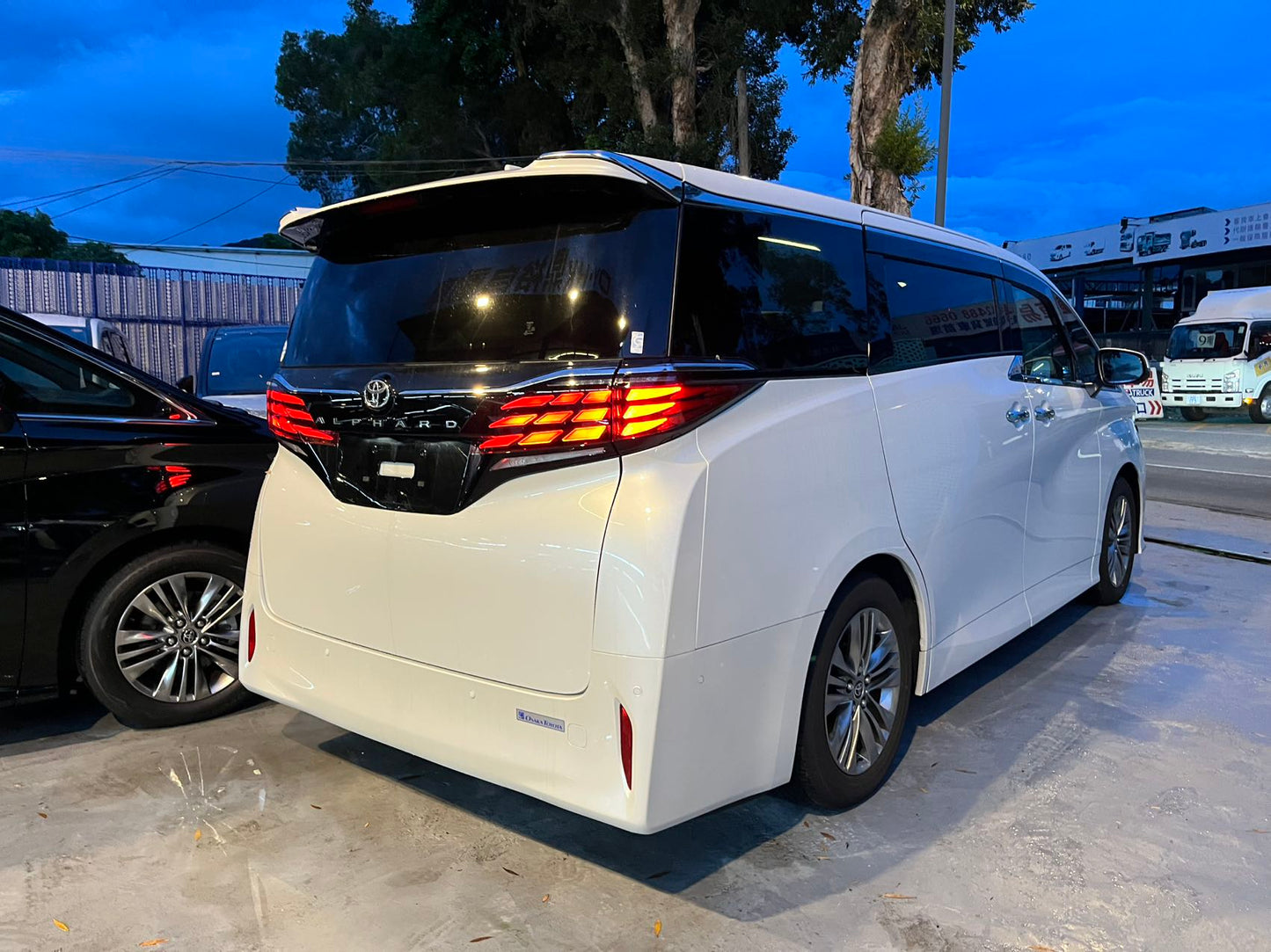 ALPHARD (Y'2024 O'0 KM'788 WHITE AT)