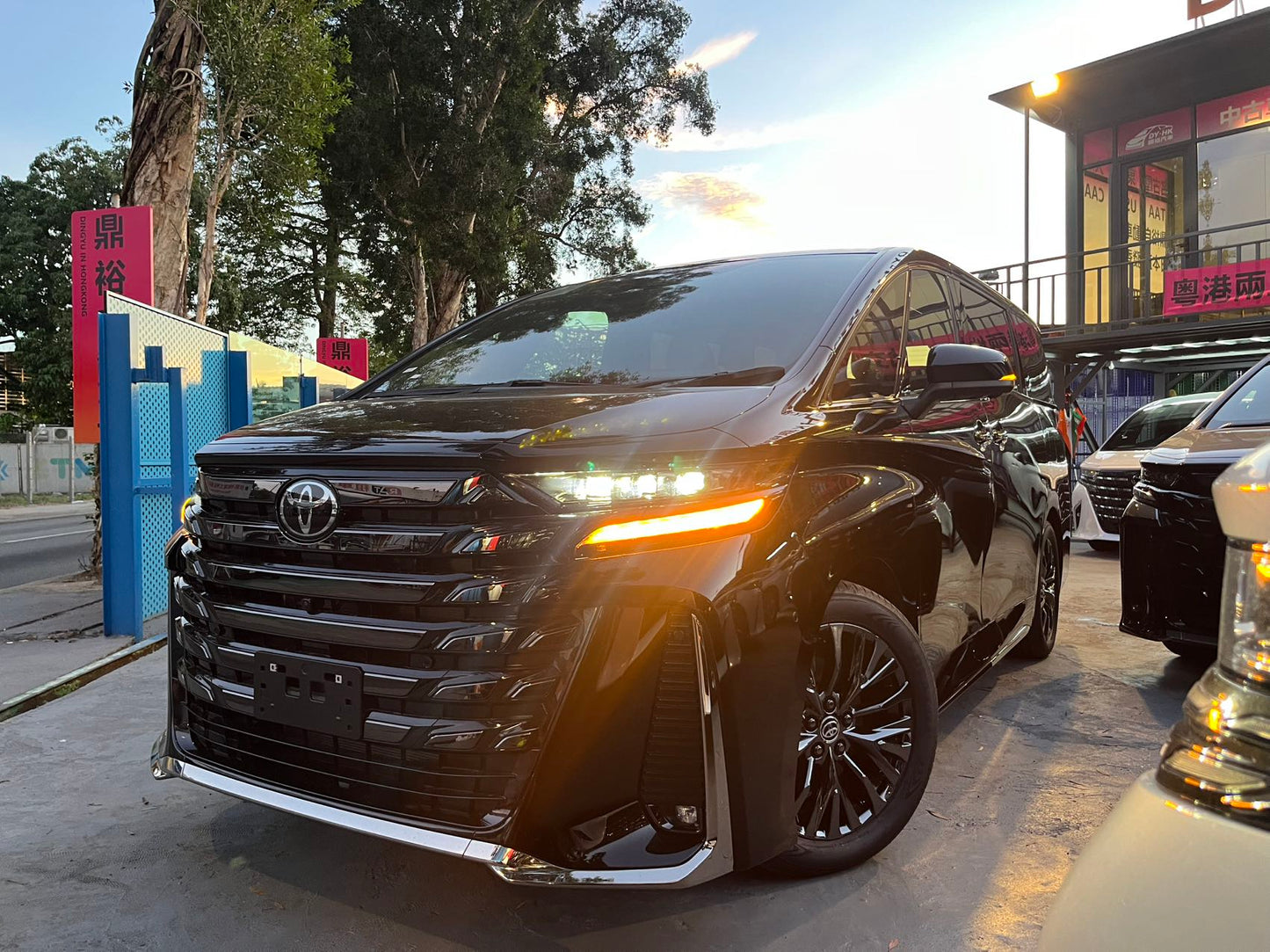 VELLFIRE (Y'2025 O'0 KM'976 BLACK AT)