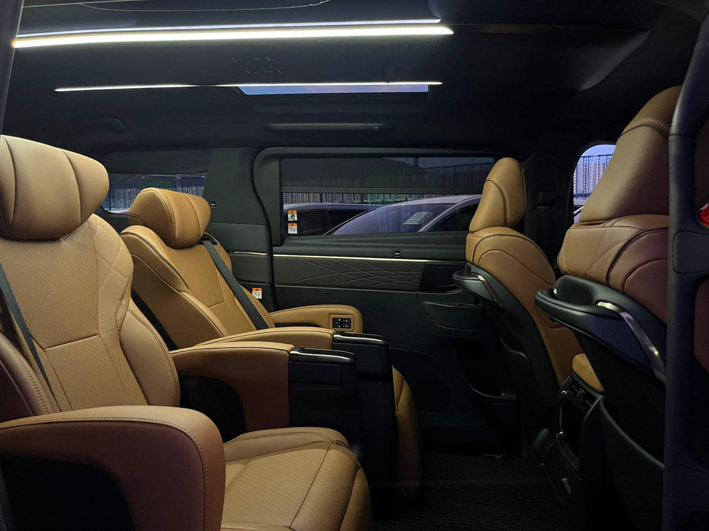 VELLFIRE (Y'2025 O'0 KM'976 BLACK AT)