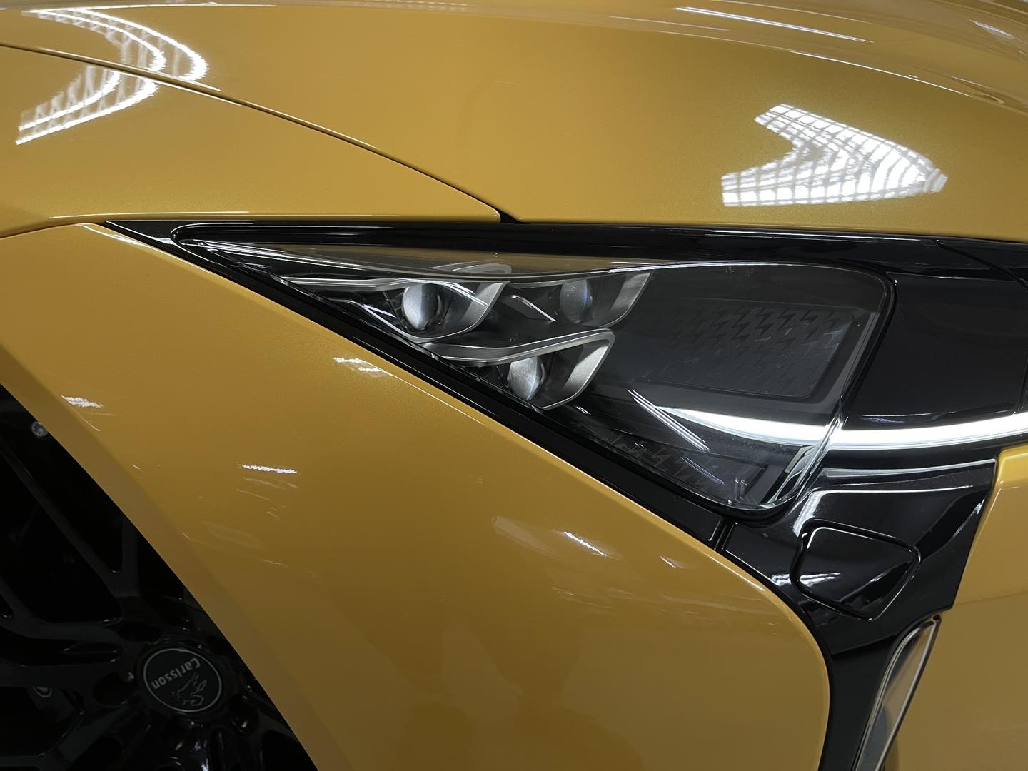 LC500 5.0 V8 (Y'2017 KM'15,500 C'YELLOW AT)