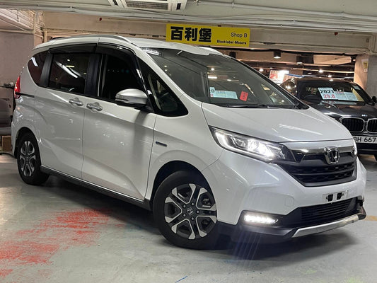 FREED HYBRID CROSSTAR (Y'2020 WHITE AT)