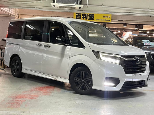 STEPWGN HYBRID BLACK STYLE e:HEV (Y'2020 WHITE AT)