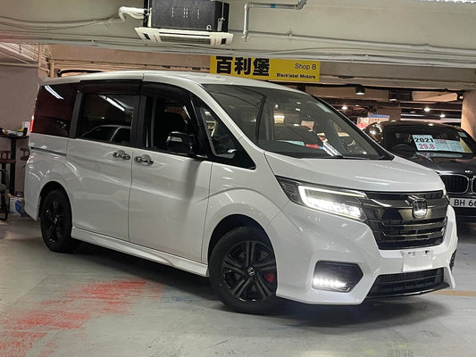 STEPWGN HYBRID BLACK STYLE (Y'2020 WHITE AT)