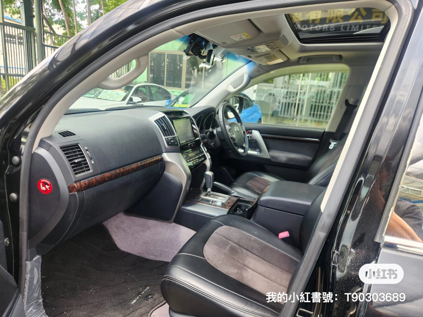 LAND CRUISER AX (Y'2016 O'0 KM'110,000 BLACK AT)