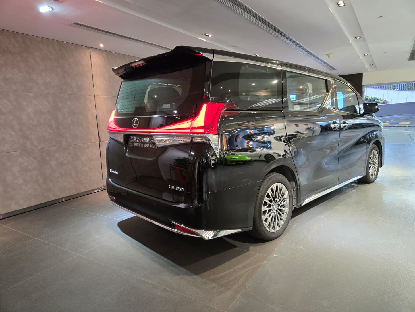 LM350 (Y'2020 O'1 KM'46,000 C'BLACK AT) #8141 DEALER