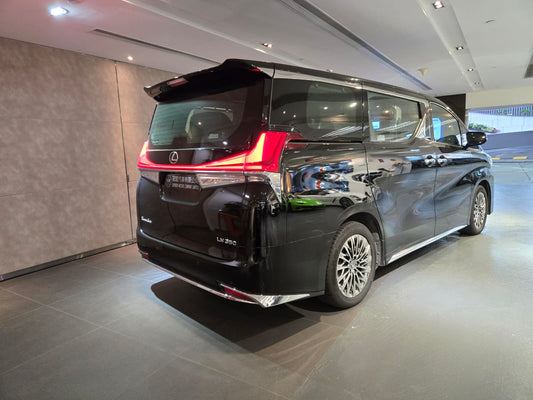 LM350 (Y'2020 O'1 KM'46,000 C'BLACK AT) #8141 DEALER
