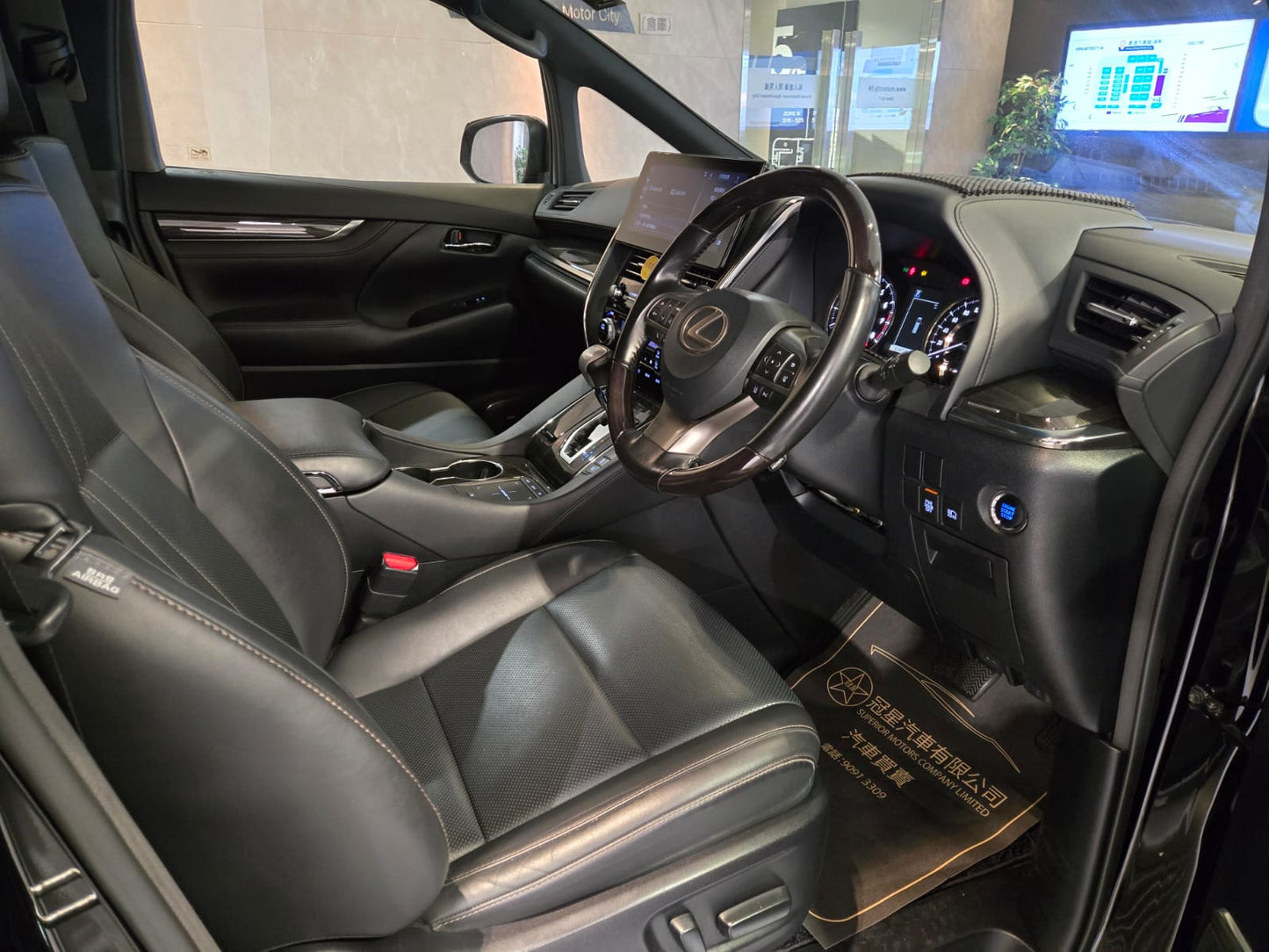 LM350 (Y'2020 O'1 KM'46,000 C'BLACK AT) #8141 DEALER