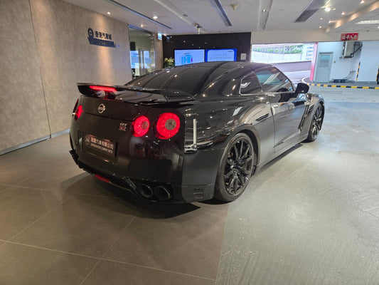 GTR R35 (Y'2011 O'2 KM'75,000 C'BLACK AT) #8141 DEALER