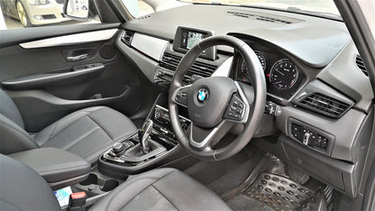 218iA GRAN TOURER (Y'2018 O'2 KM'89,000 C'White AT) #3824 DEALER