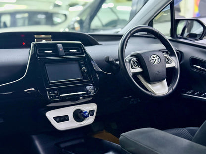PRIUS HYBRID (Y'2018 BLACK AT)