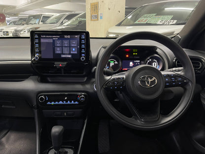 YARIS HYBRID (Y'2021 BLACK AT)