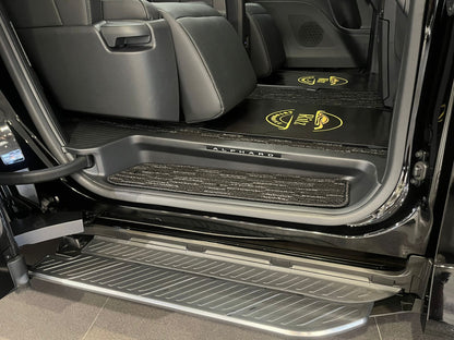 ALPHARD Z PREMIER (Y'2025 O'0 KM'20 BLACK AT)