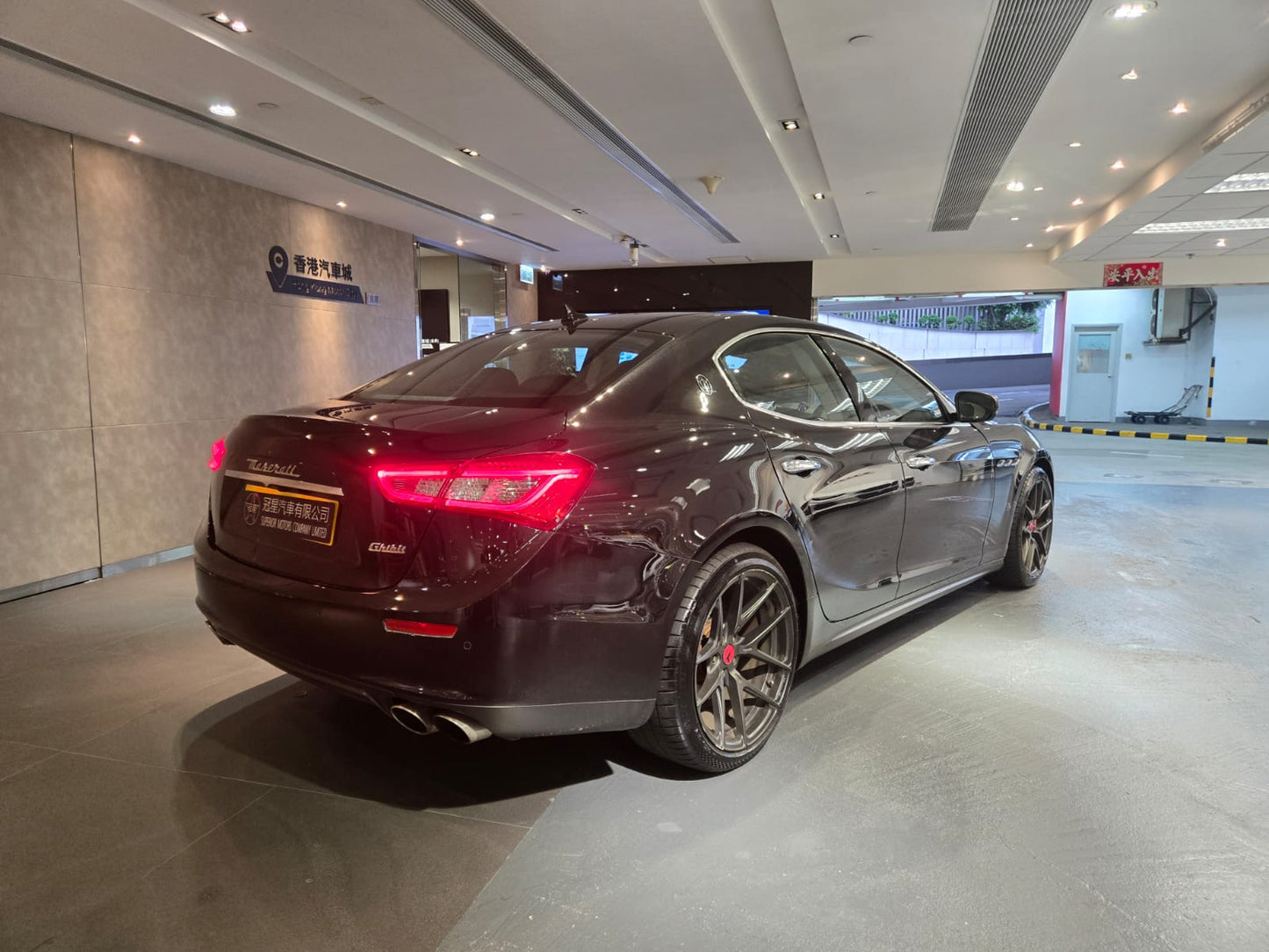 GHIBLI FACELIFT (Y'2017 O'0 KM'30,000 BLACK AT)