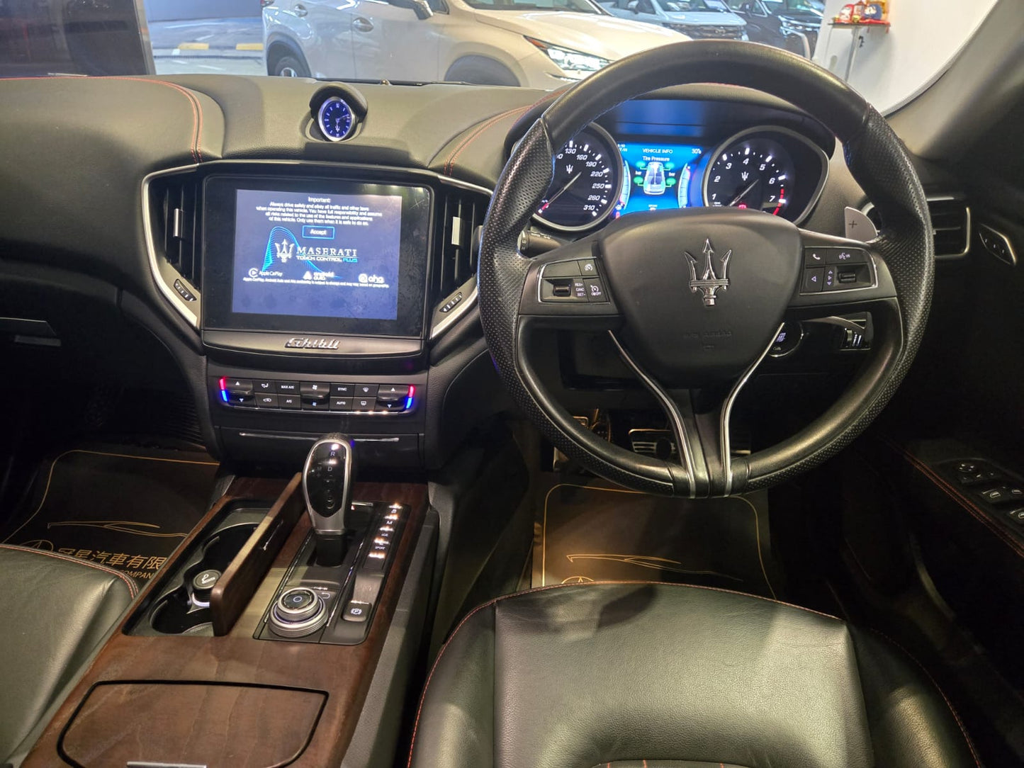 GHIBLI FACELIFT (Y'2017 O'0 KM'30,000 BLACK AT)
