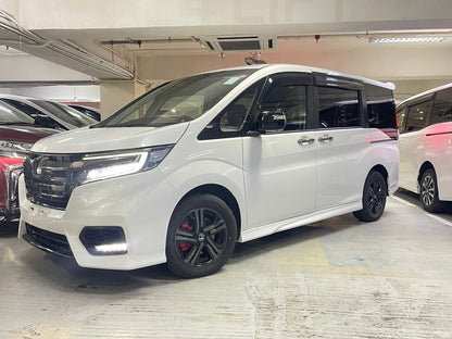 STEPWGN HYBRID EHEV BLACKSTYLE (Y'2021 WHITE AT)