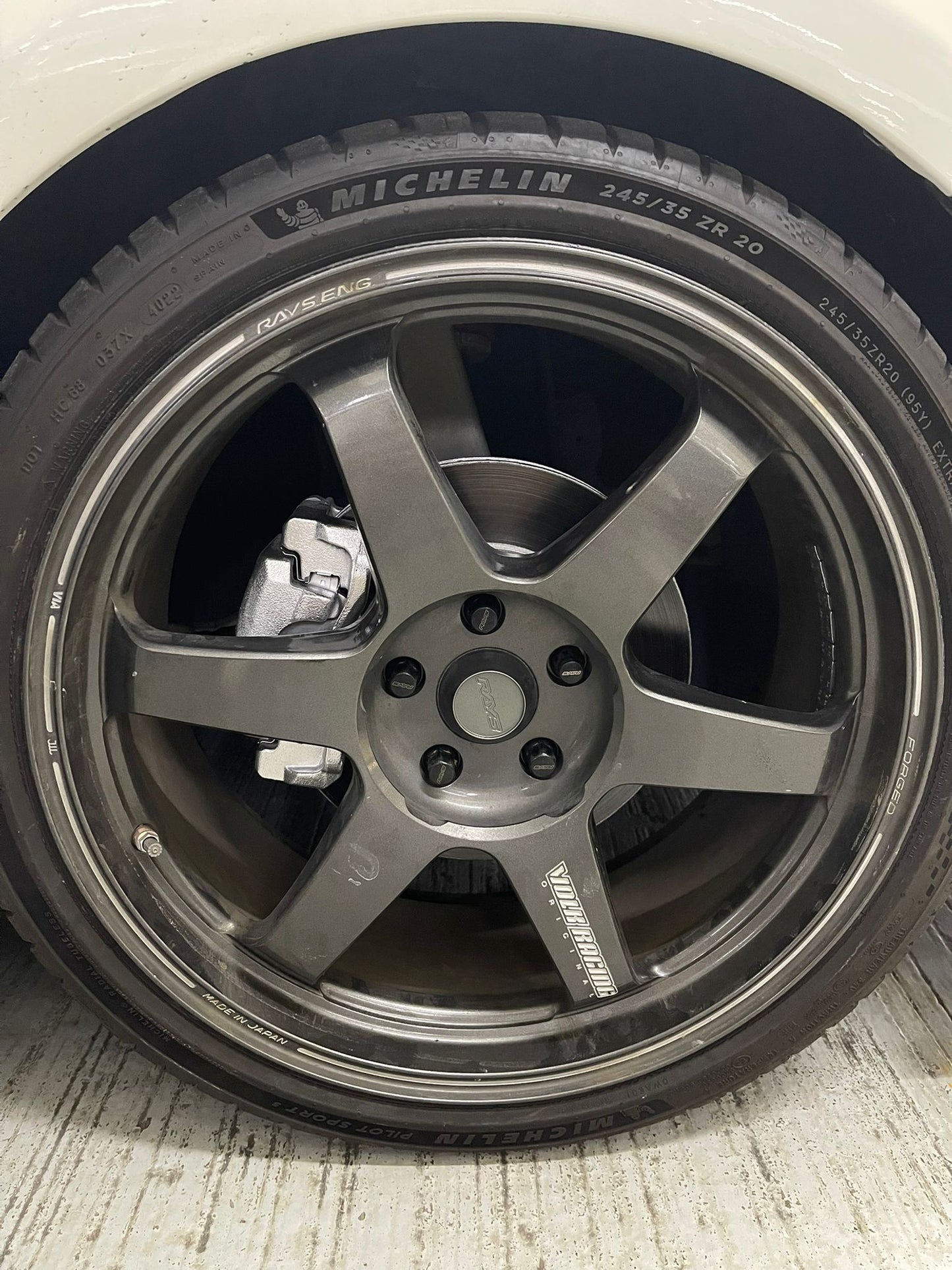 CROWN ATHLETE S HYBRID (Y'2018 O'0 WHITE AT)